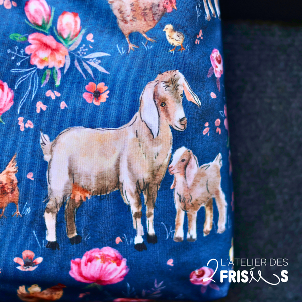 Car garbage bag - The Goat and the Chick