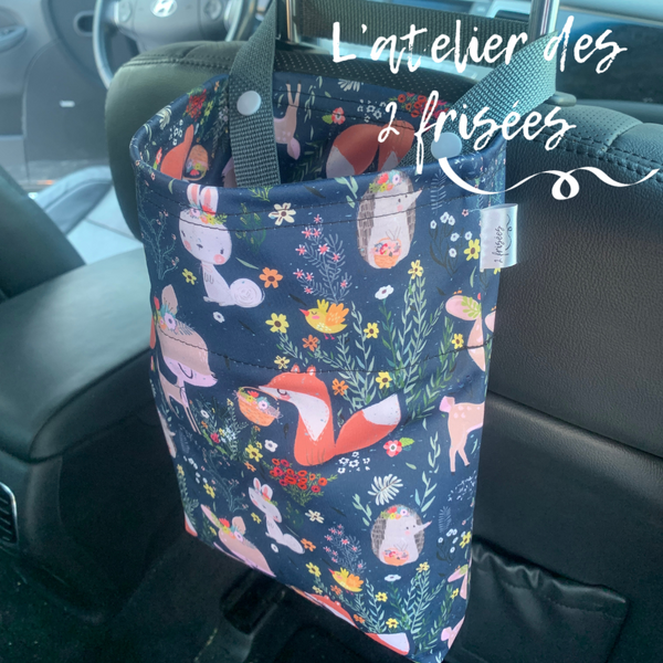 Car garbage bag - Lovely otters